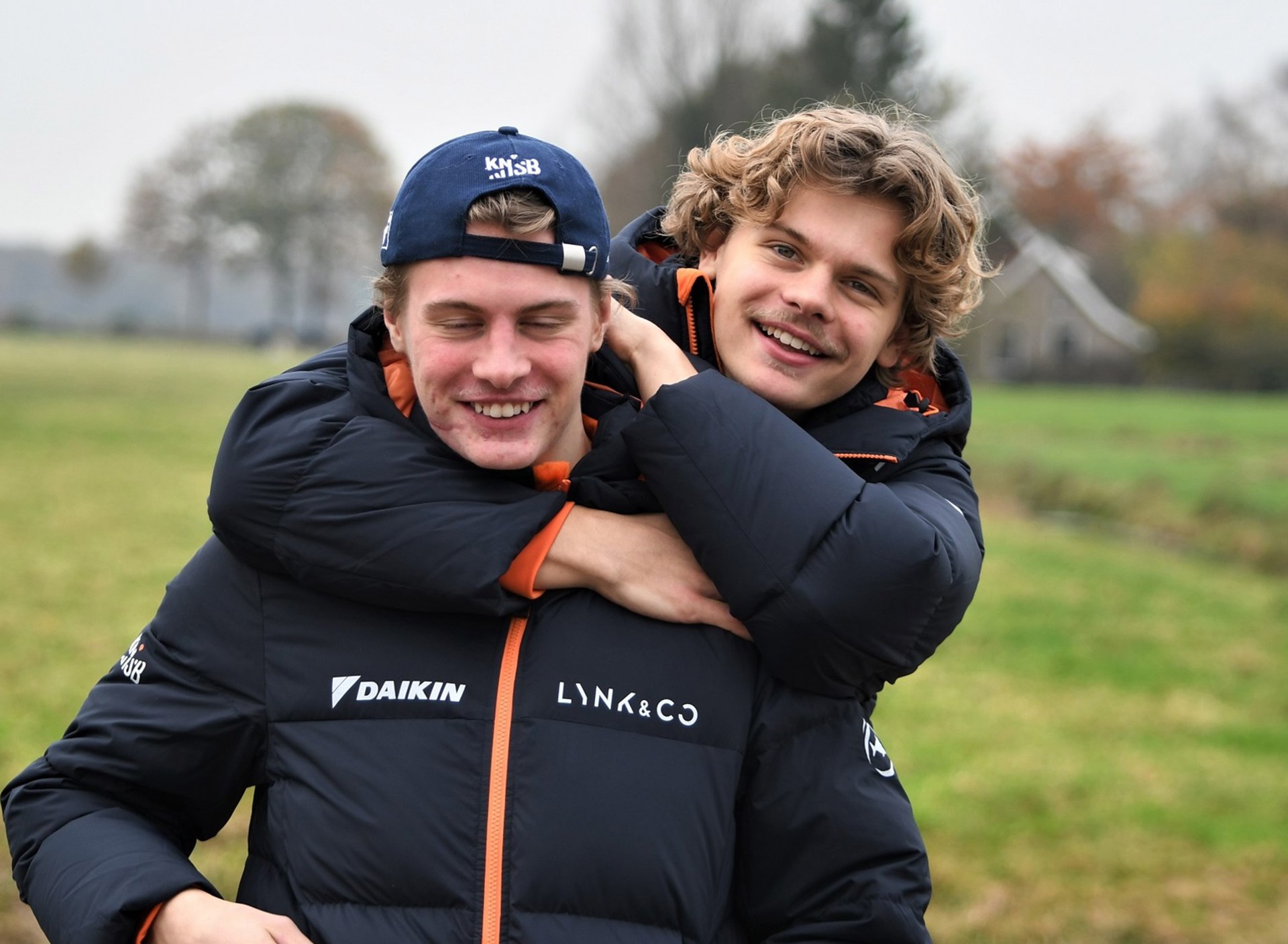 Melle En Jens Van 'T Wout 2100X1400