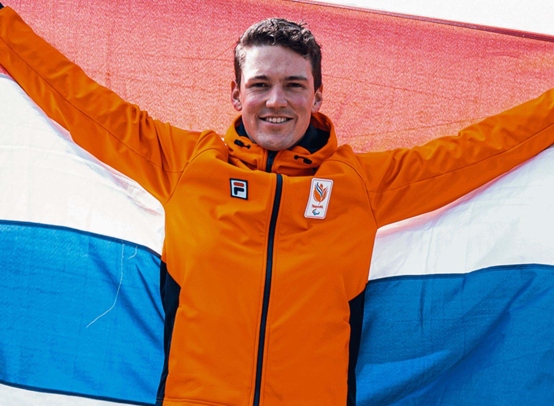 Niels De Langen Draagt Vlag Paralympische Spelen Beijing 2022 1200