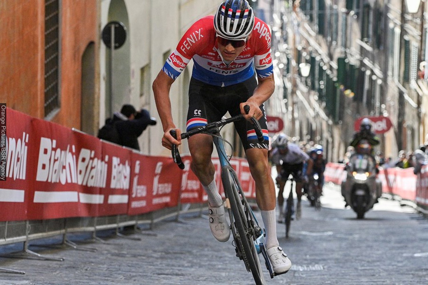 Mathieu van der Poel Strade Bianchi 2021