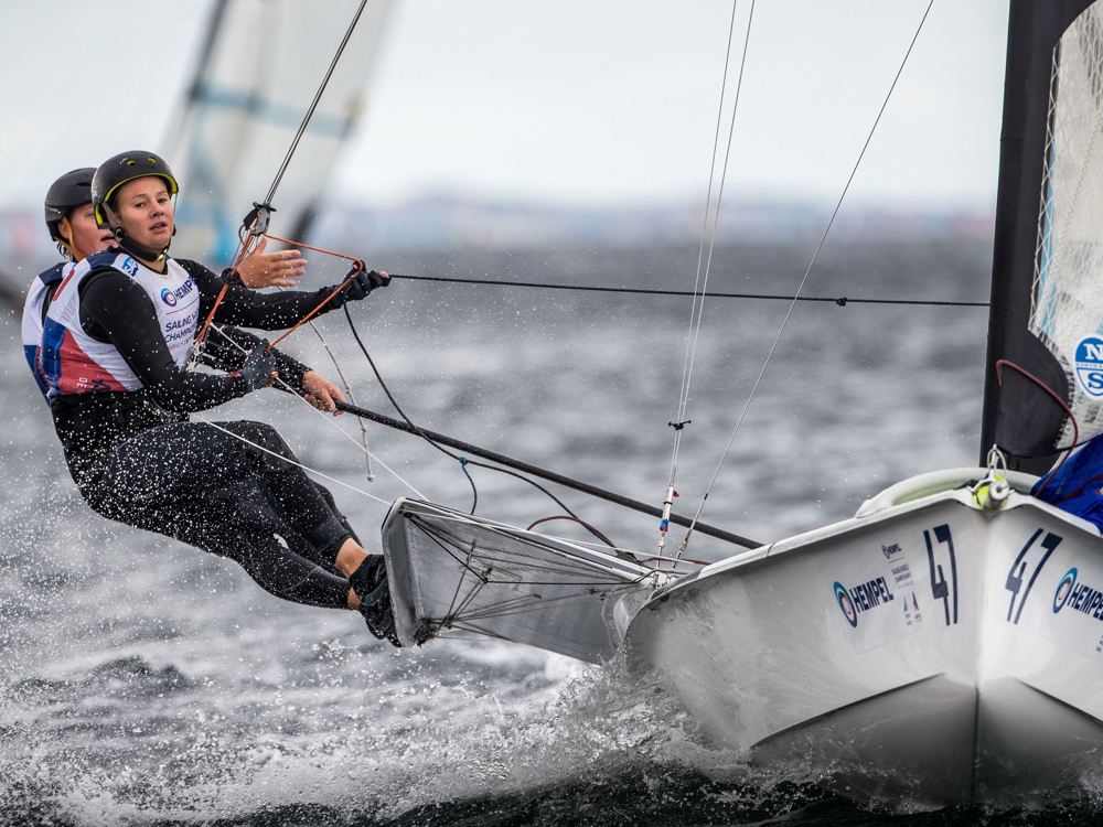 Willemijn Offerman en Cecile Janmaat, 49er FX WK 2019 Foto Topzeilen Watersportverbond.jpg