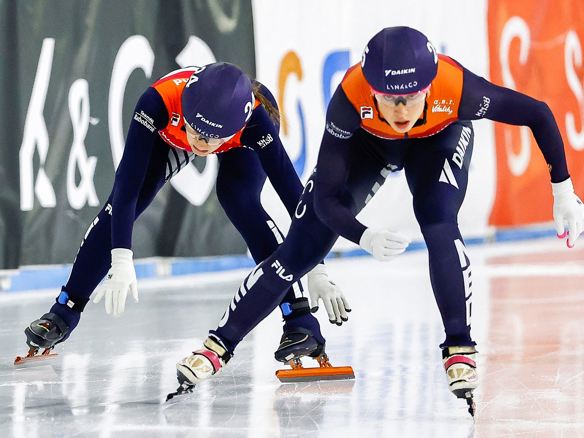 Selma Poutsma en Suzanne Schulting relay ANP-1800x1200.jpg