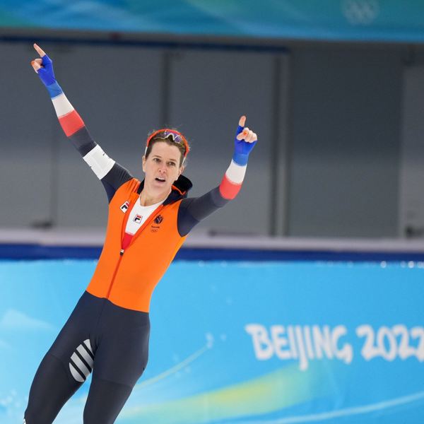 Ireen Wüst vier OS 2022 ORANGE PICTURES 1500x1400.jpg