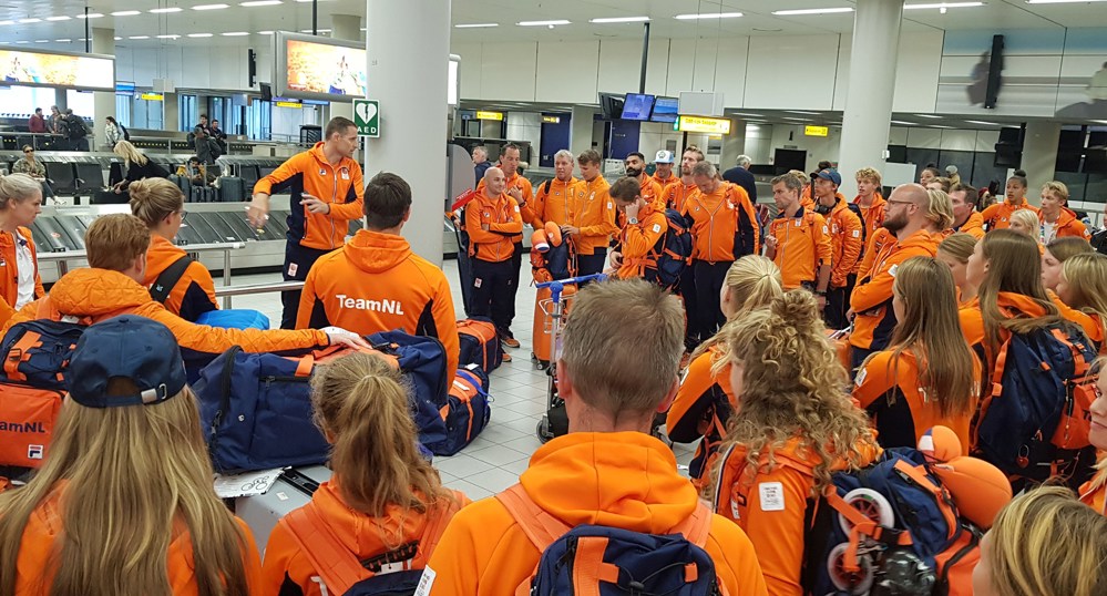 Huizinga op Schiphol (2).jpg