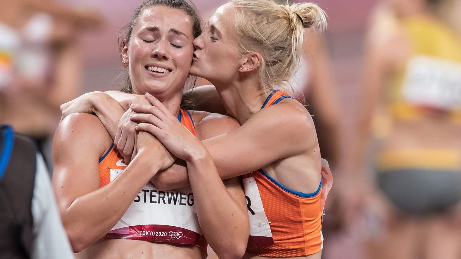 Emma Oosterwegel Anouk Vetter OS 2020 ORANGE PICTURES.jpg