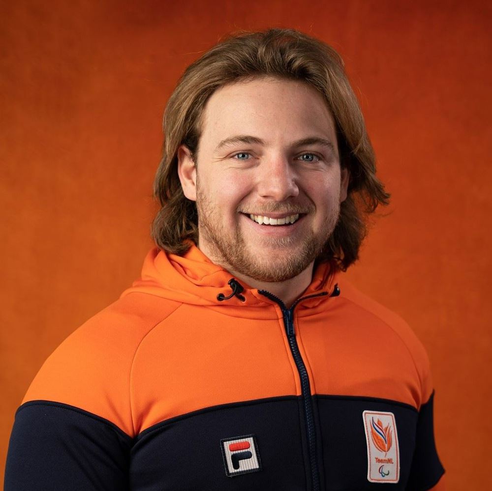 Chris_Vos_ 1x1-3.jpg (1)