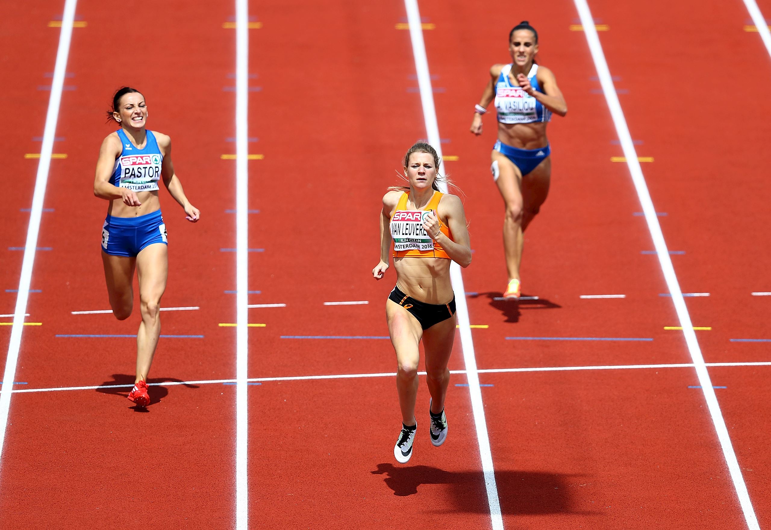 Nicky van Leuveren EK 2016.jpg