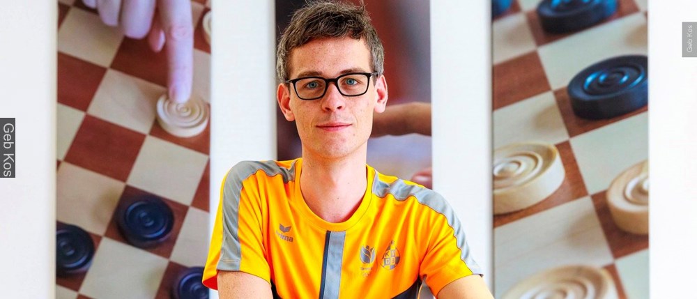 Roel Boomstra dambord 2022 foto Geb Kos 2.jpg