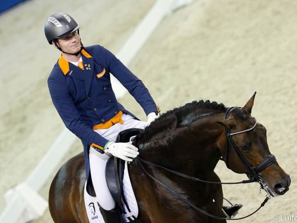 Diederik van Silfhout Jumping Amsterdam 2016 Luifoto.jpg