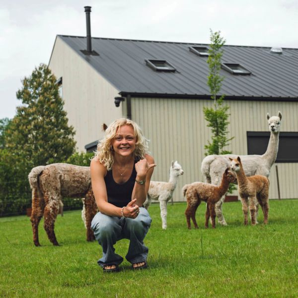 Xandra Velzeboer Alpaca 1080X1080