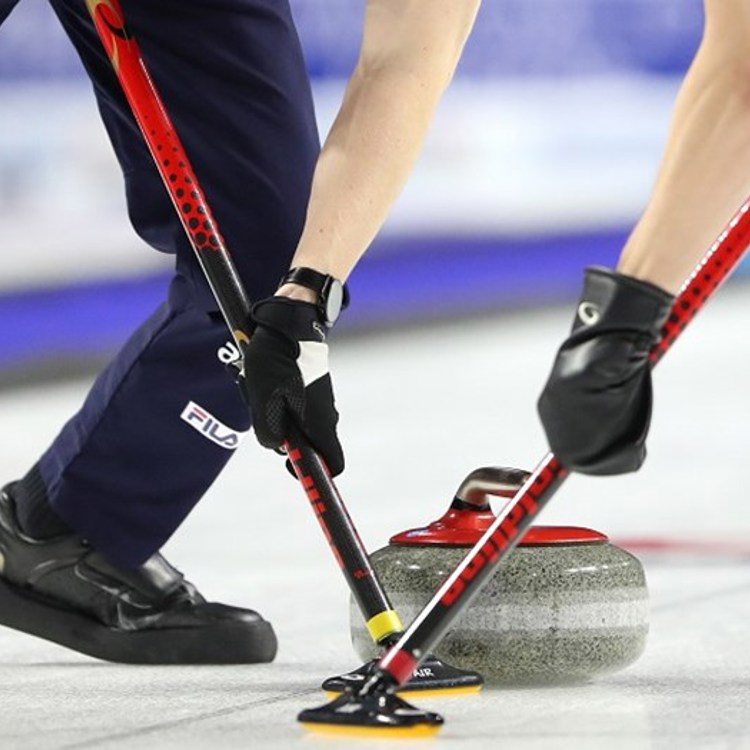Curling Close Up