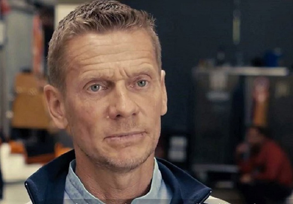 Edward Gal Screenshot 16x9
