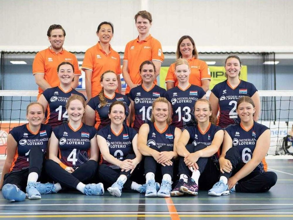 Teamfoto zitolleybalsters 2021.jpeg