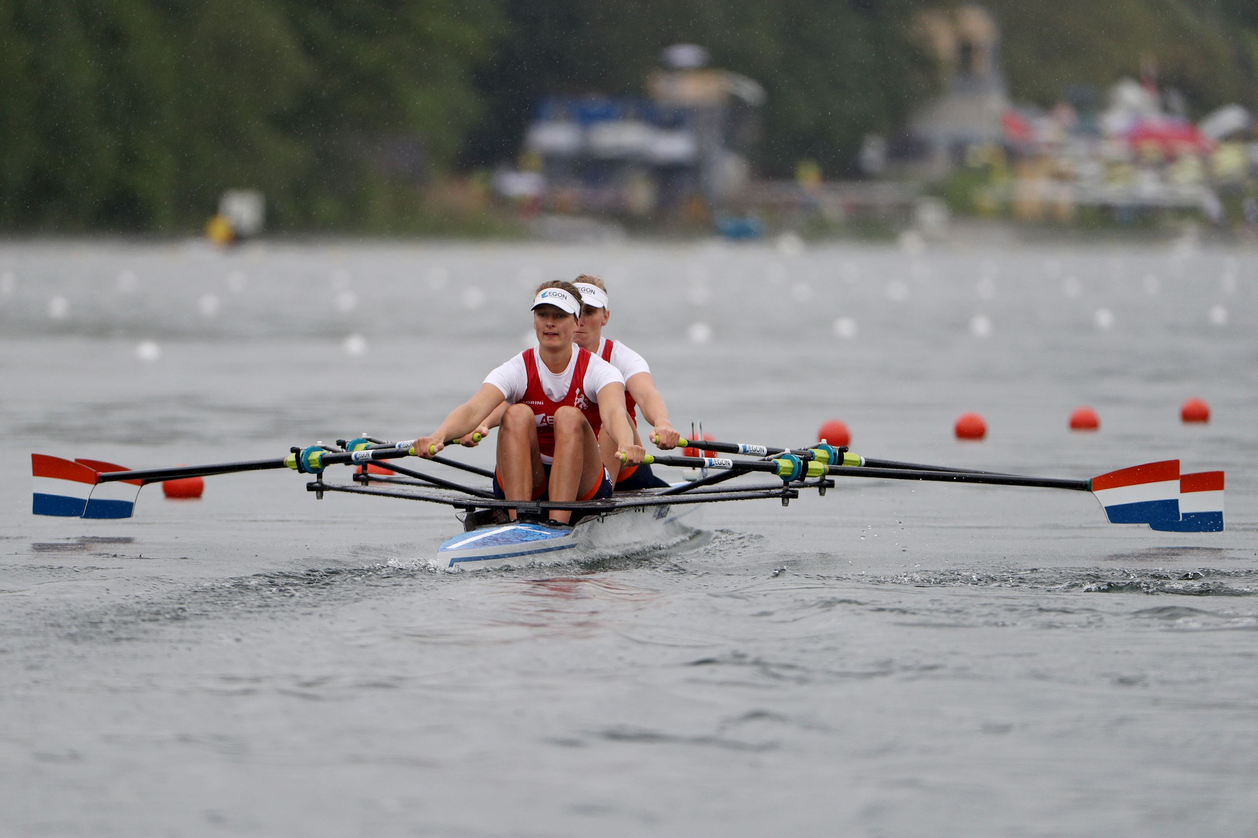 Lisa Scheenaard (R) and Karien Robbers OKT 2016.jpg