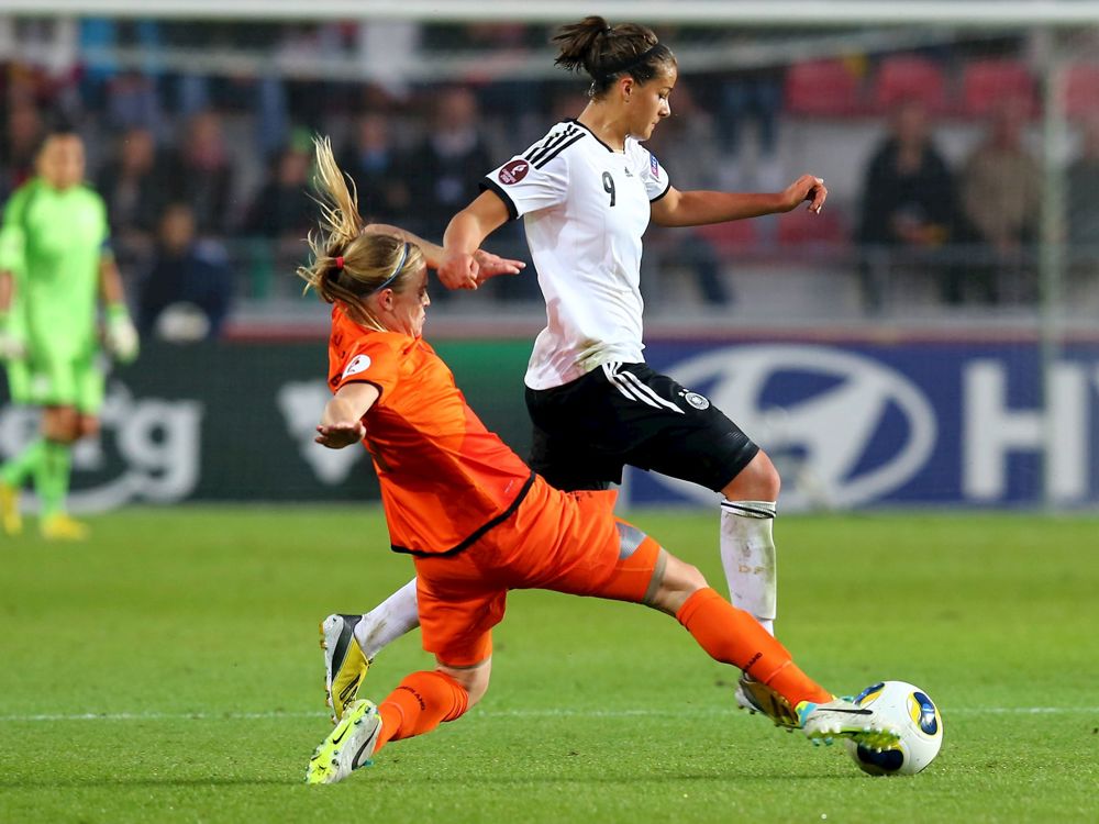 Claudia van den Heiligenberg Euro 2013 GettyImages Martin Rose 173310750.jpg