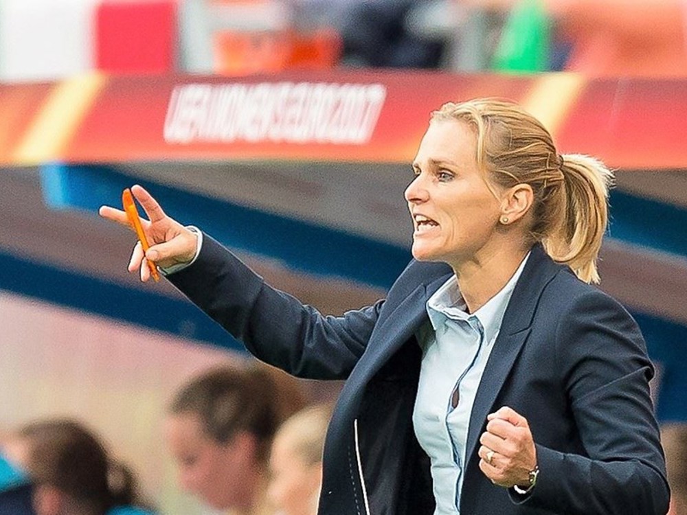 Sarina Wiegman EK 2017.jpg