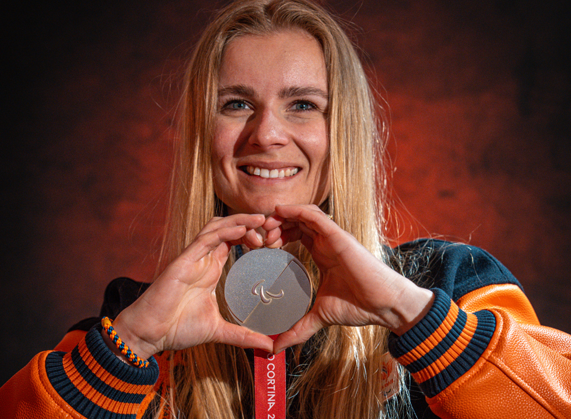 Lisa Bunschoten Vos Paralympische Spelen Medaille Teamnl 1080X1080