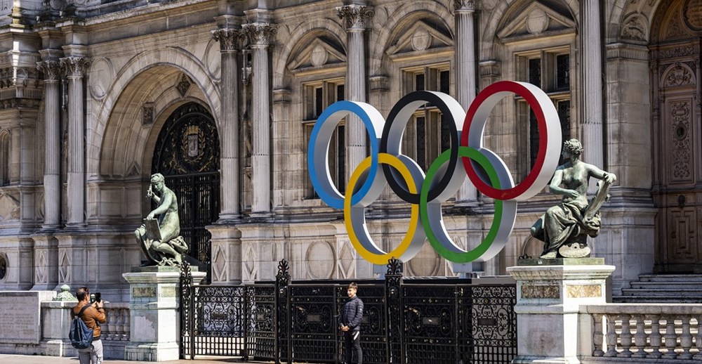 Olympische Ringen Voor Stadhuis Parijs ANP 1200X800