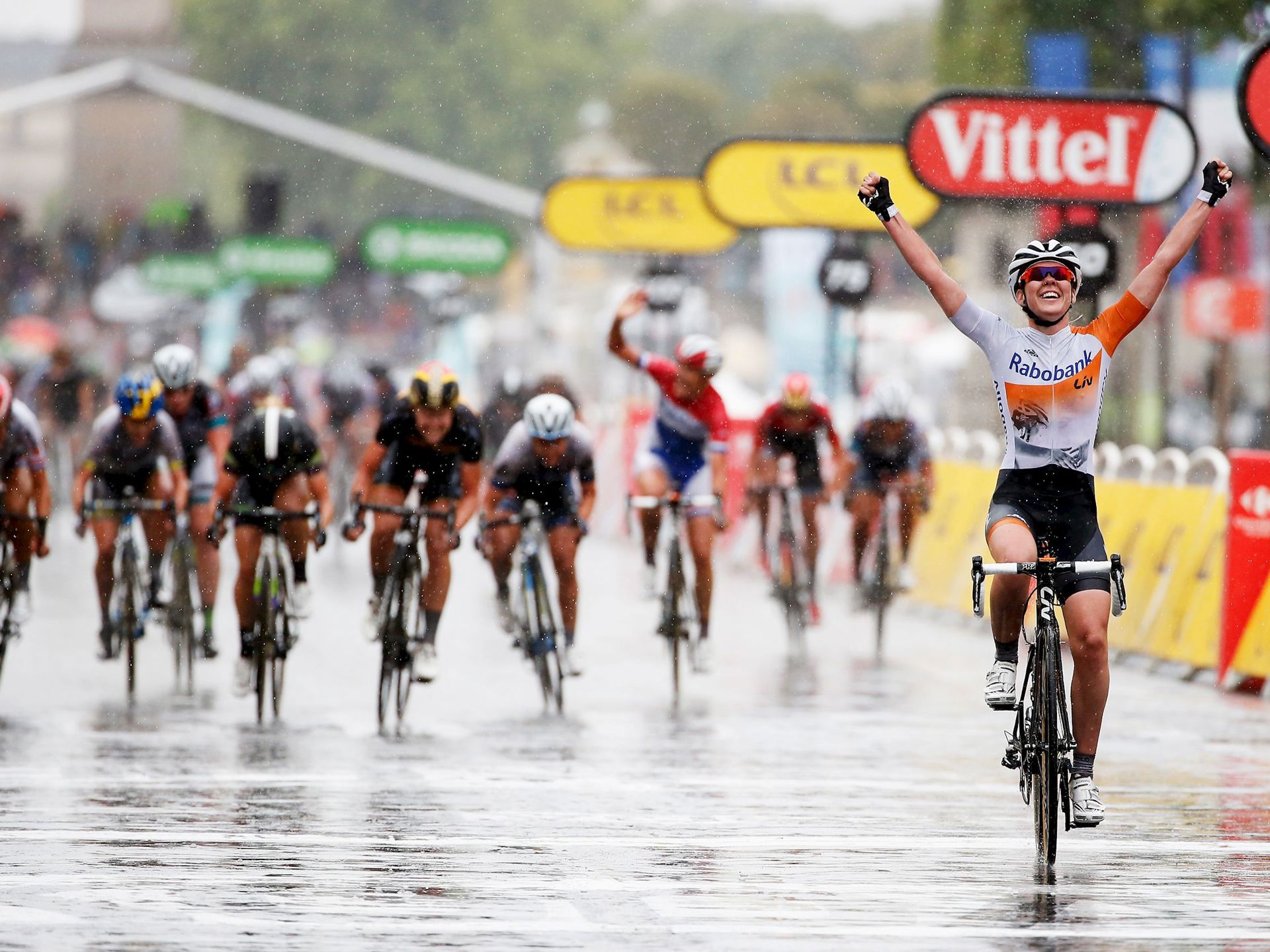 Anna van der Breggen La Course 2015 GettyImages Doug Pensinger 482013350.jpg