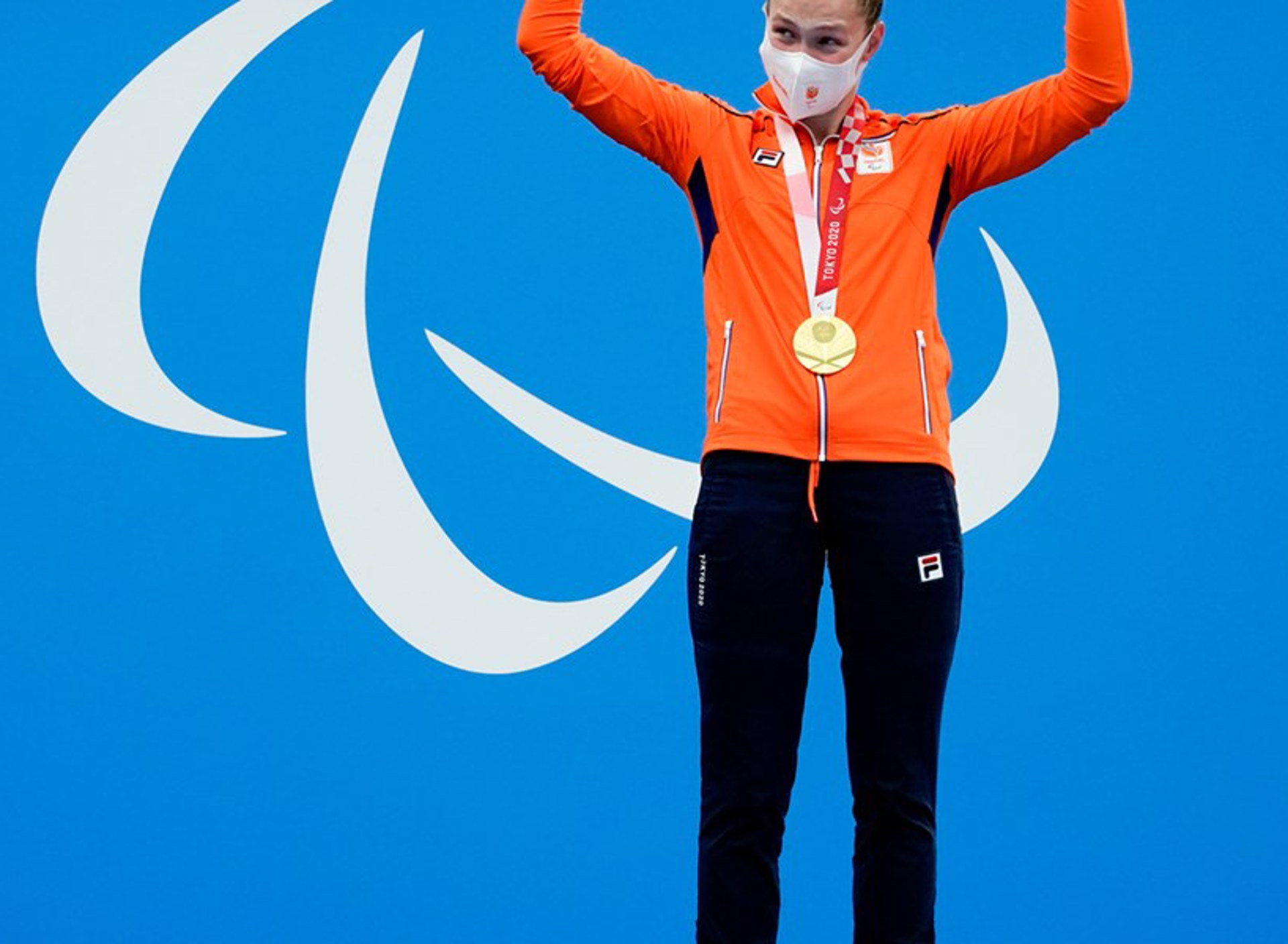 50898565 ORANGE PICTURES