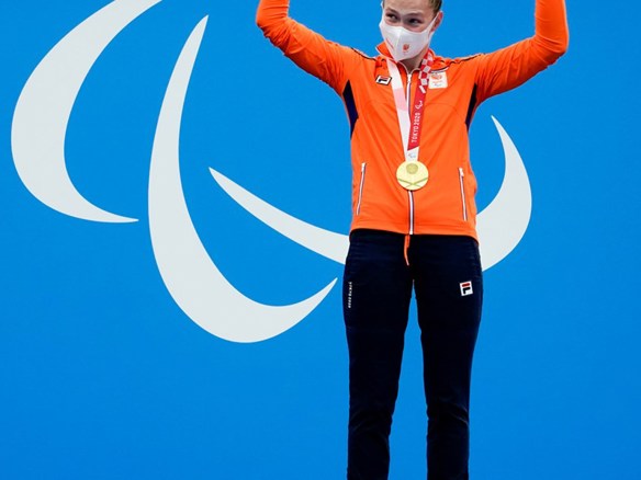50898565 ORANGE PICTURES