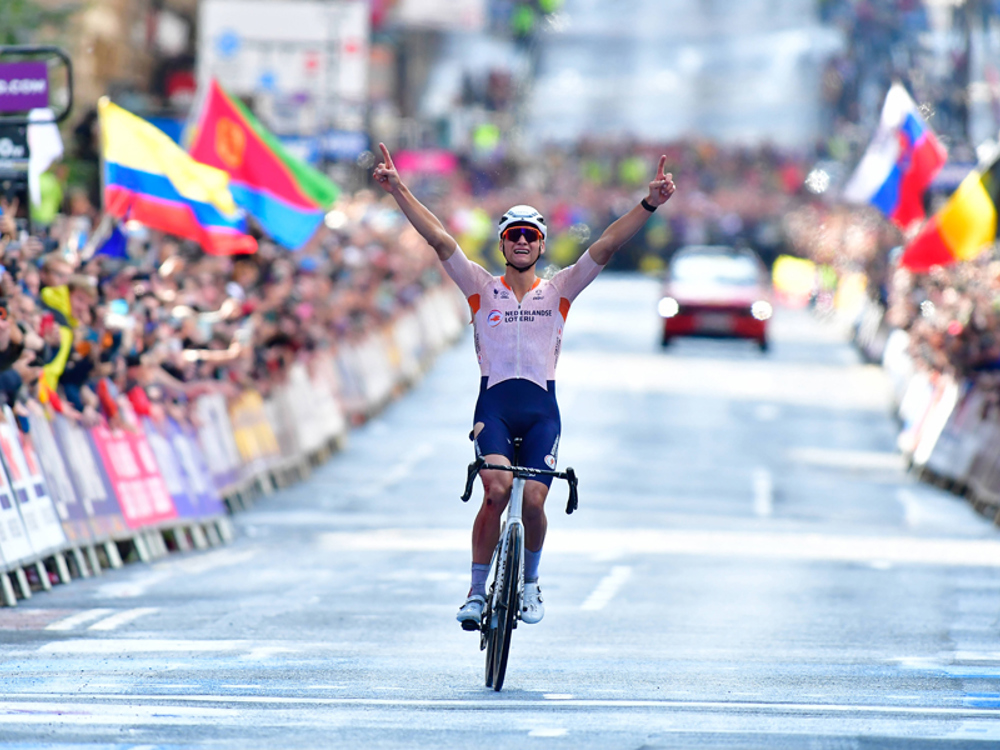 Mathieu Van Der Poel Wint WK 23 BSR AGENCY 900X600