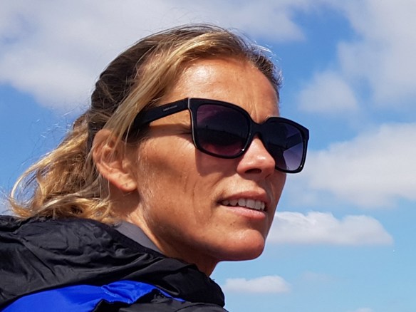Lobke Berkhout portret met zonnebril