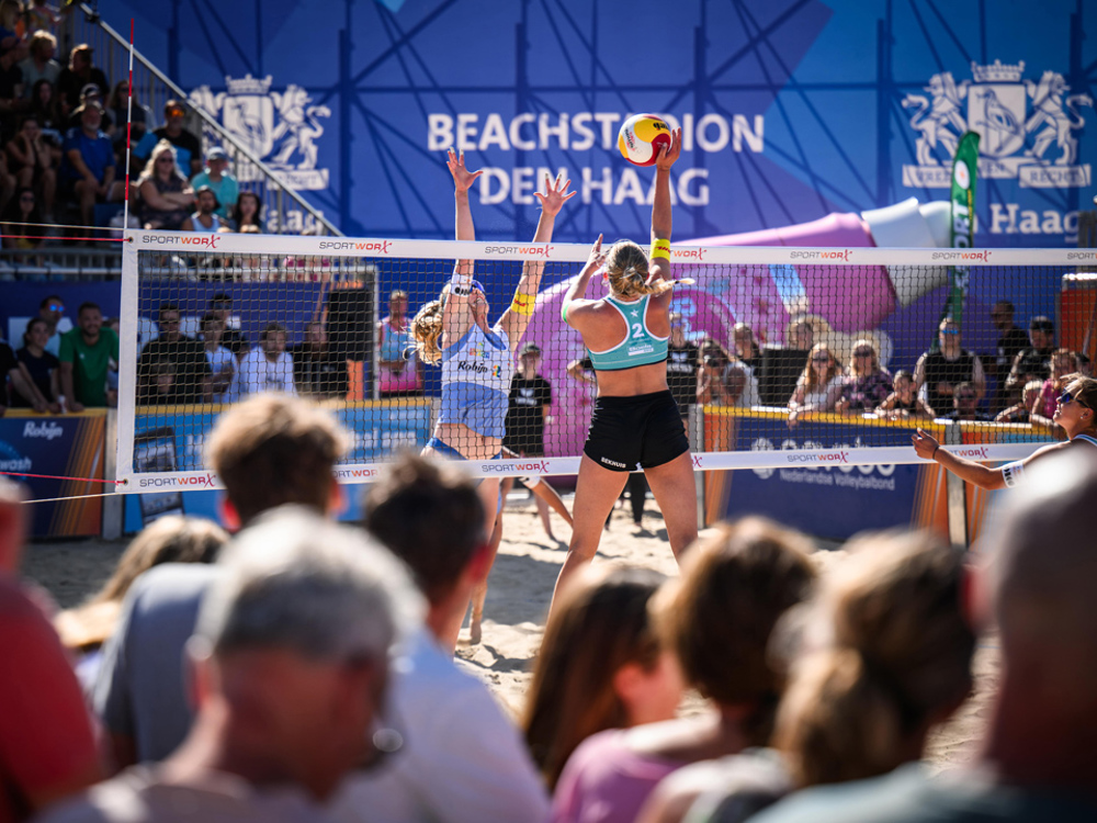 Desy Poiesz NK 25 1080X720