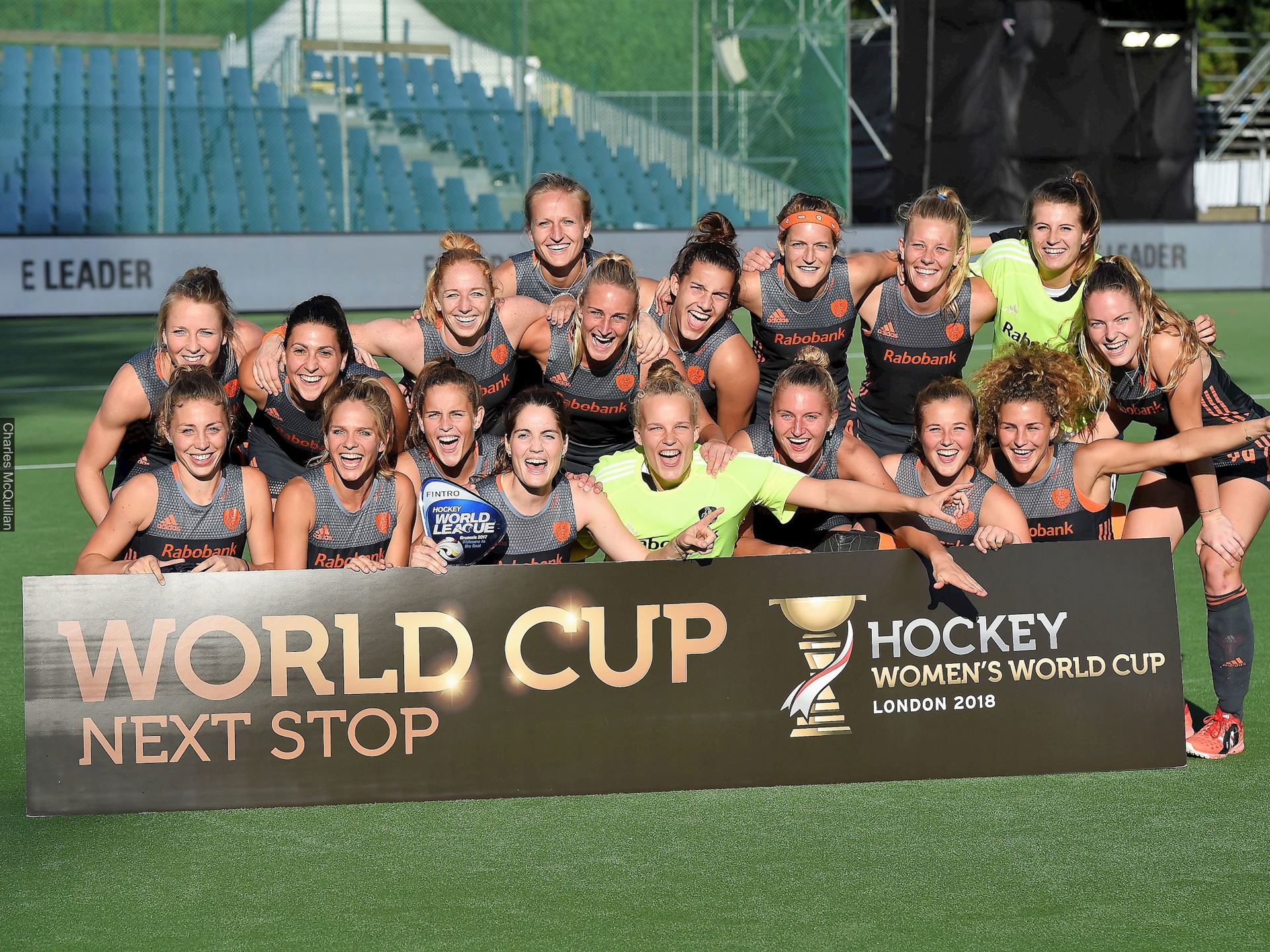 Hockeysters WHL 2017.jpg