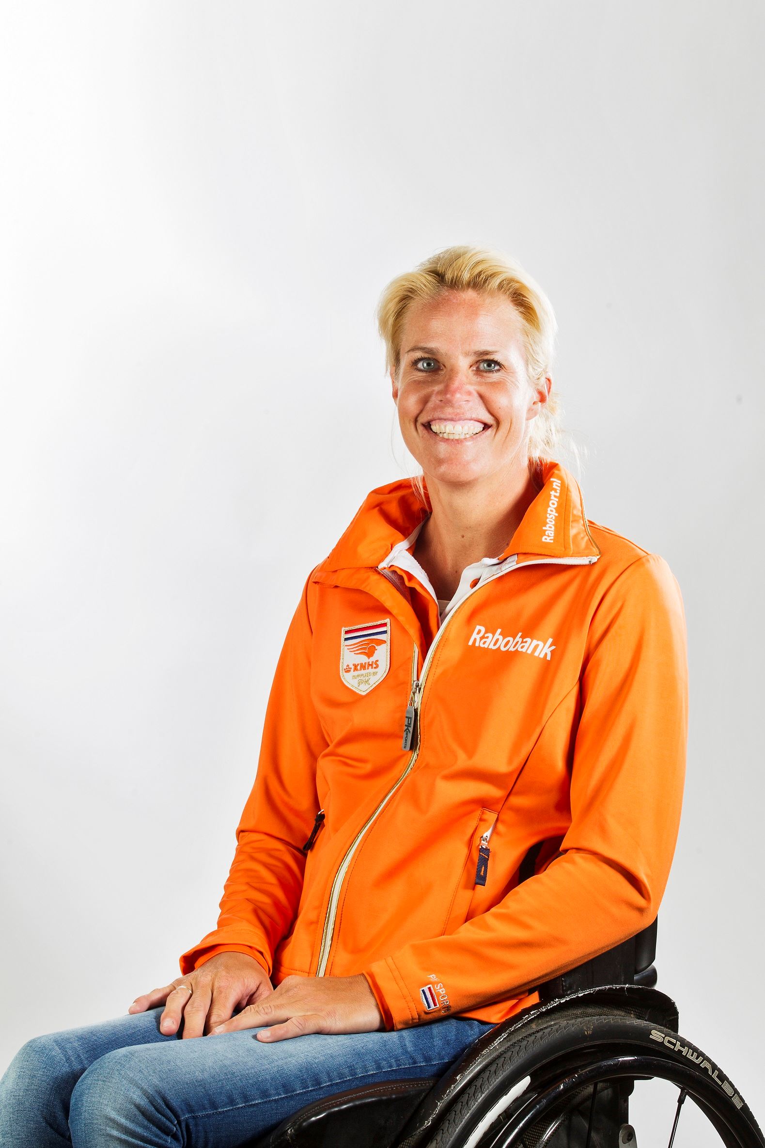 _N8Q8839 Nicole den Dulk para dressuur.jpg