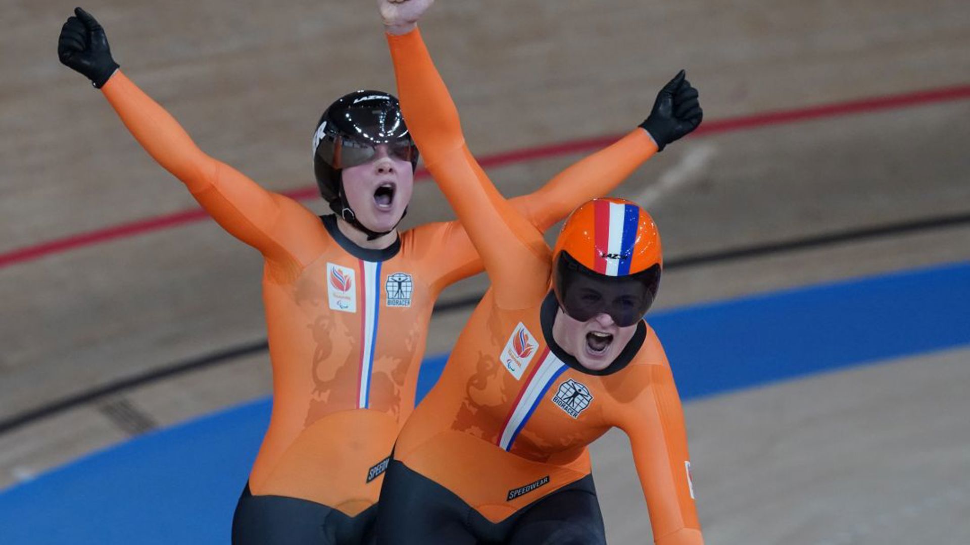 Larissa Klaassen Imke Brommer PS 2020 Foto Mathilde Dusol 1080X720