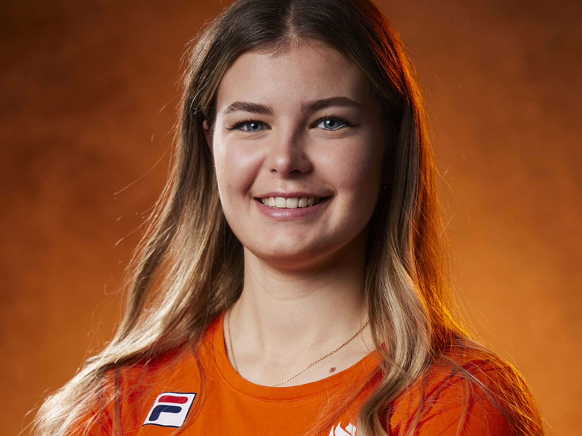 Laura Van Der Winkel OS Handboog 4090
