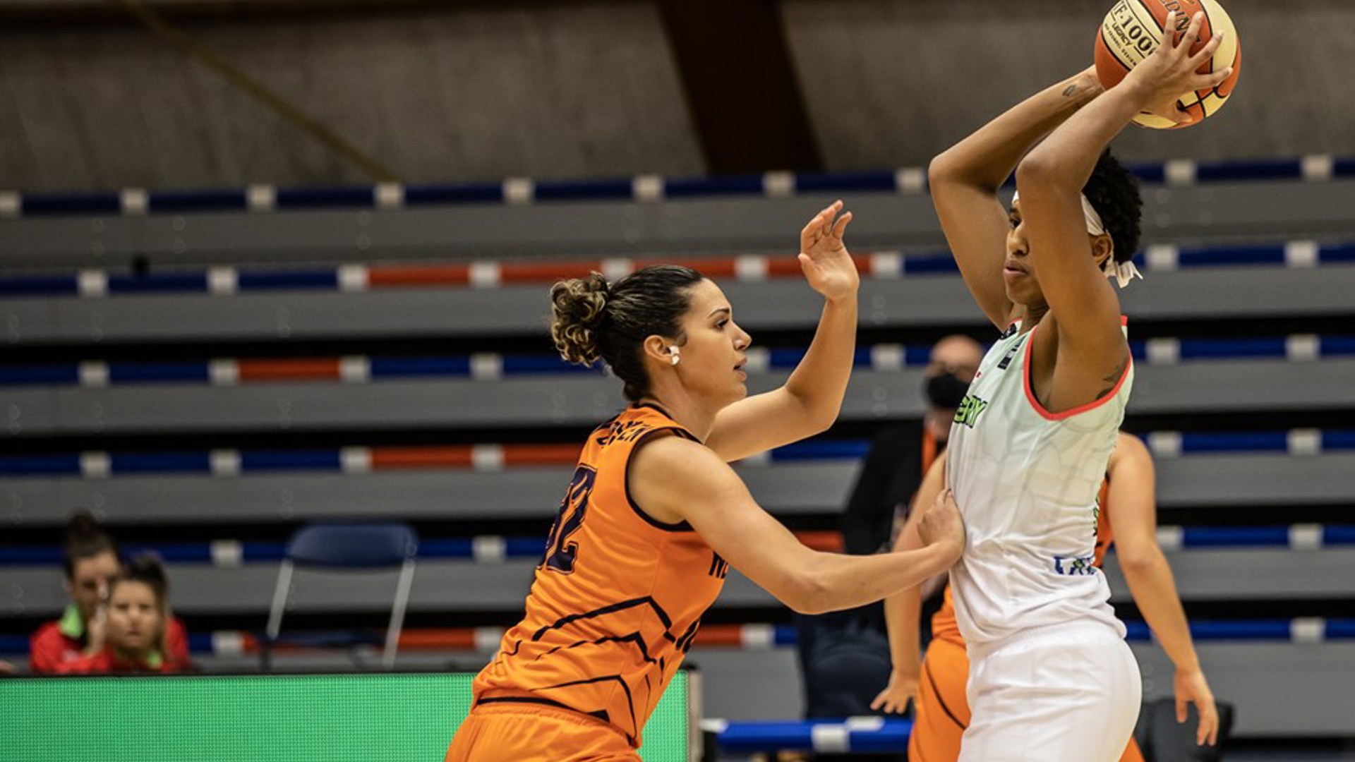 14112021 Chatilla Van Grinsven (32) Foto Fiba.Basketball
