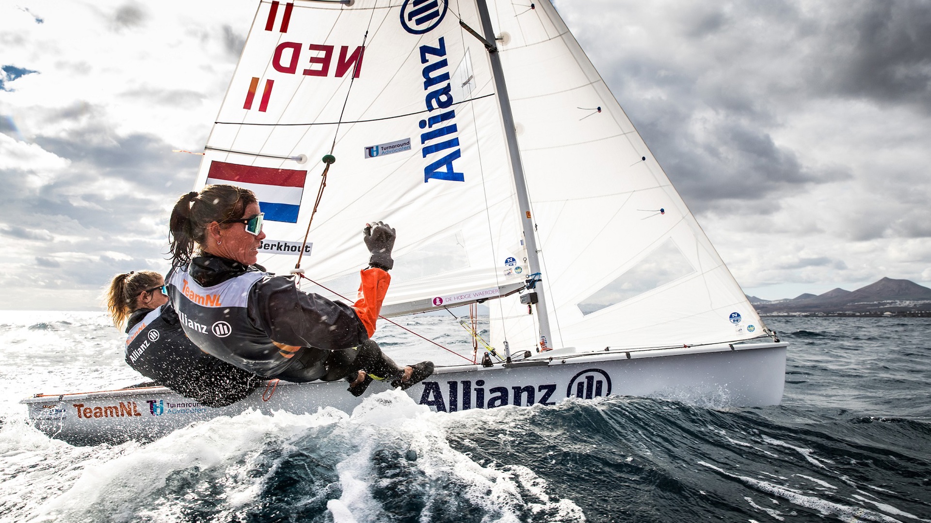 Afrodite Zegers And Lobke Berkhout Team Allianz 2021 Richard Langdon Ocean Images