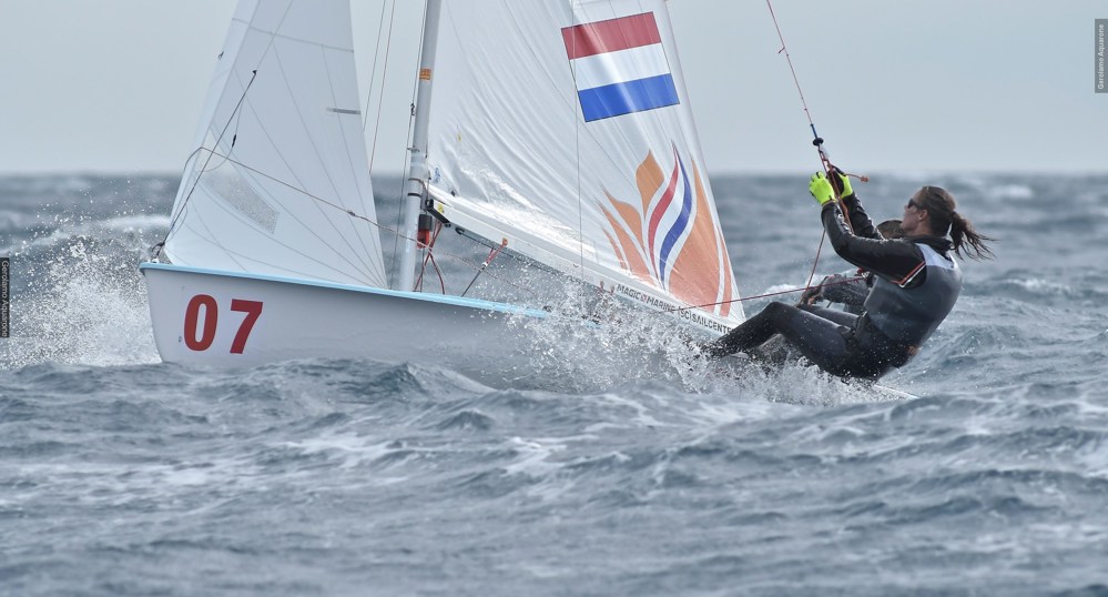 Lobke Berkhout en Afrodite Zegers EK 2019.jpg