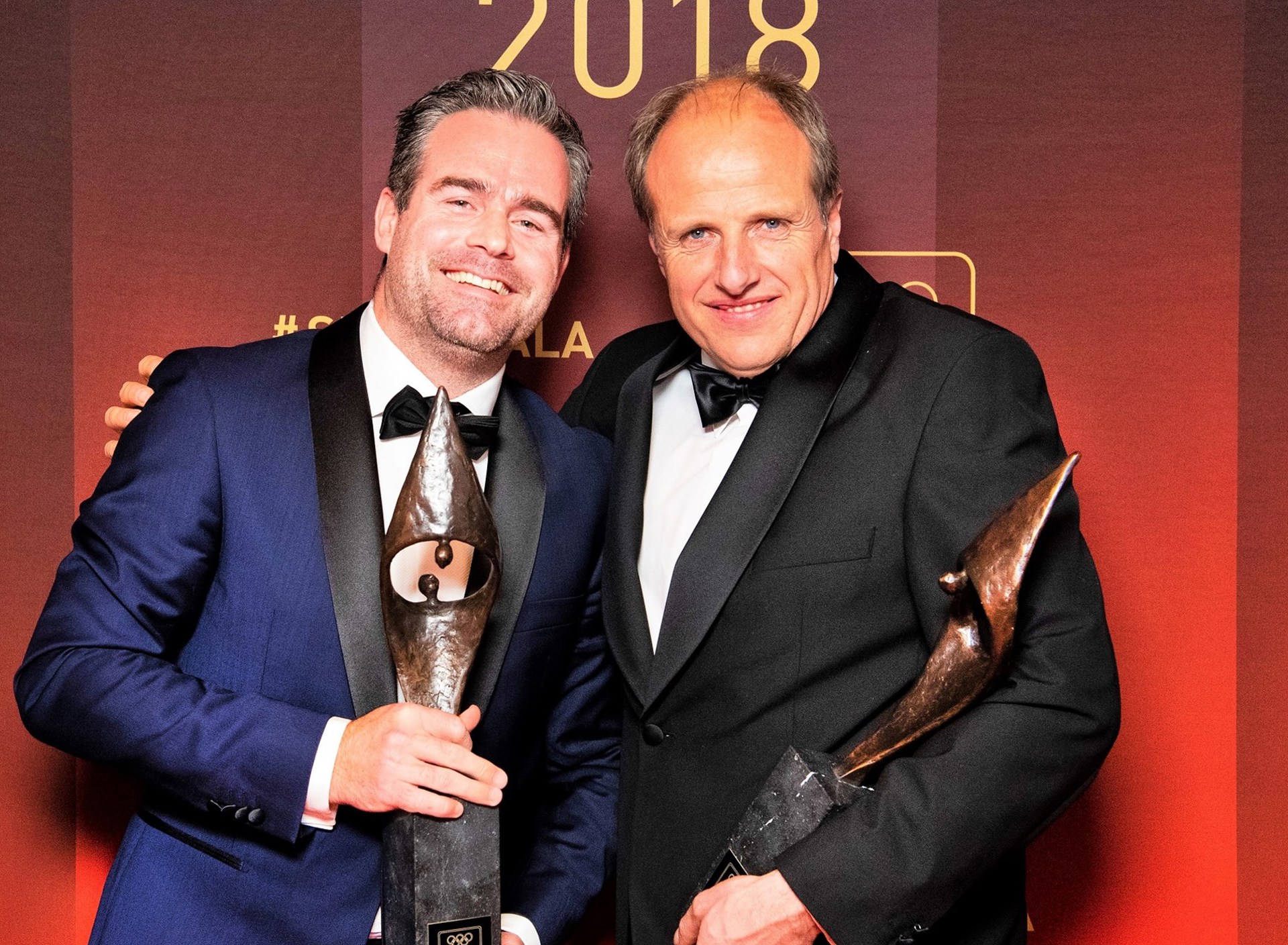 Raemon Sluiter en Jac Orie met Coach Award.jpg