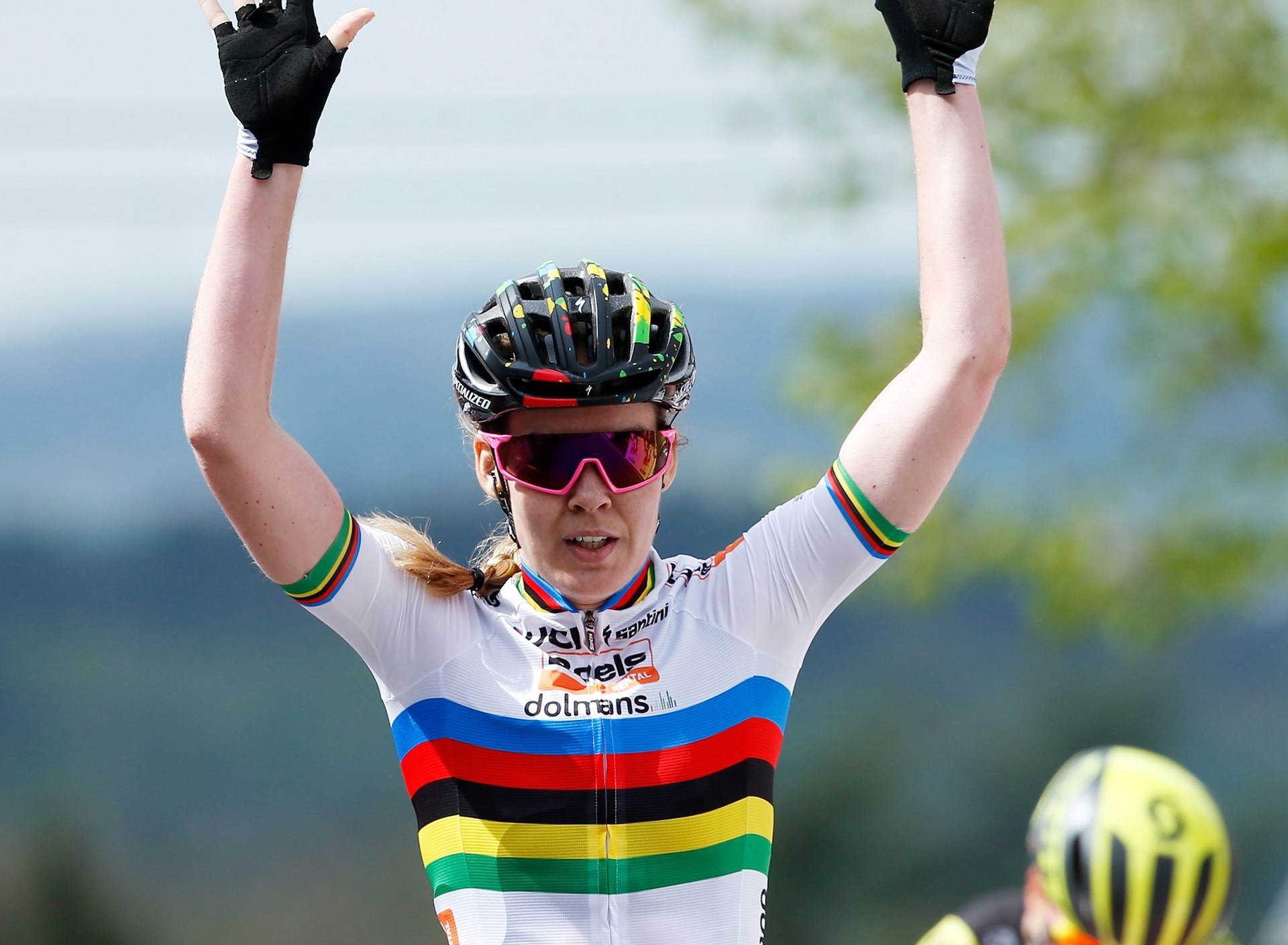 Anna Van Der Breggen In Regenboogtrui 2019 ANP 72031663