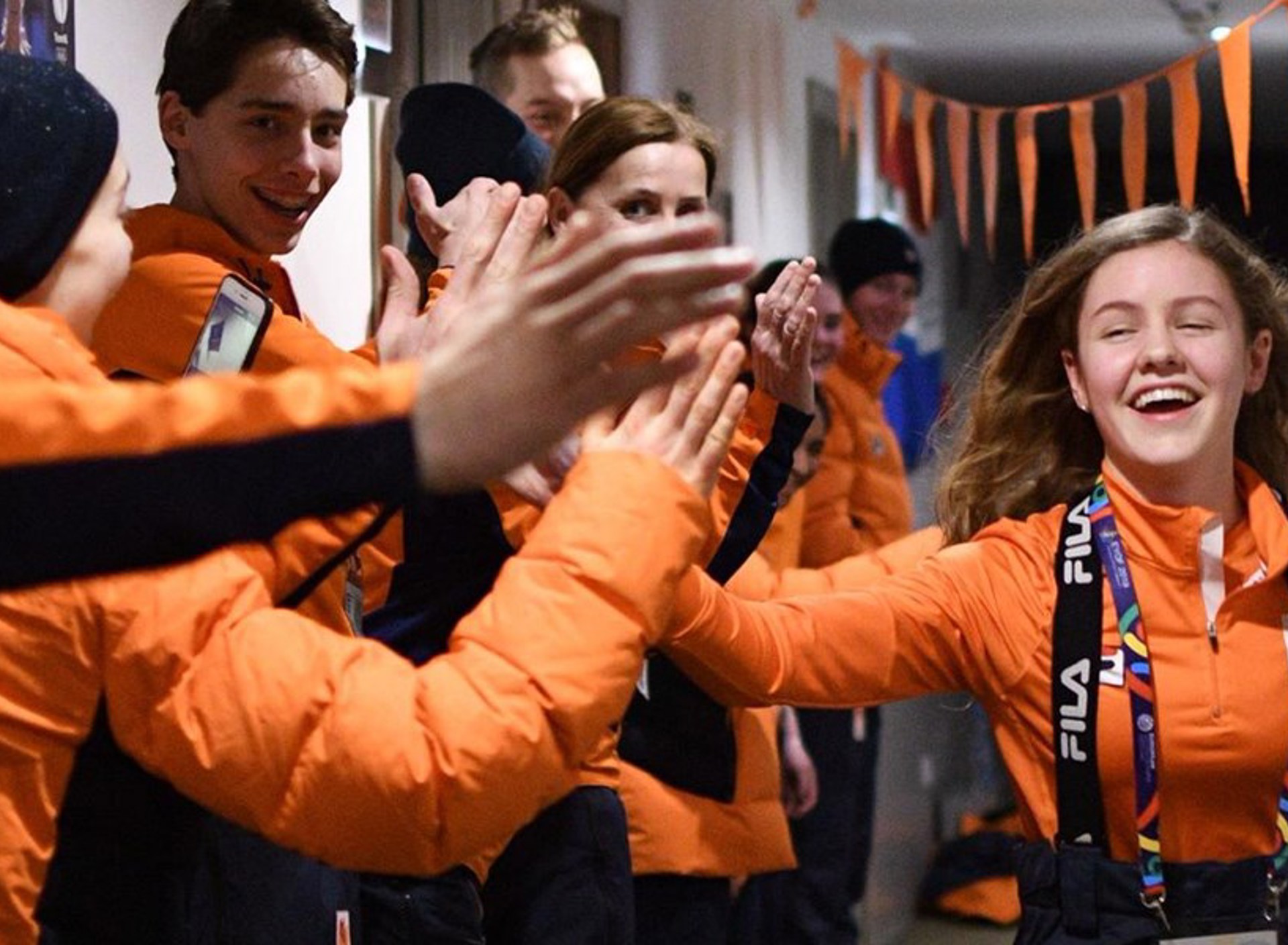 190211 Michelle Velzeboer huldiging team3.jpg