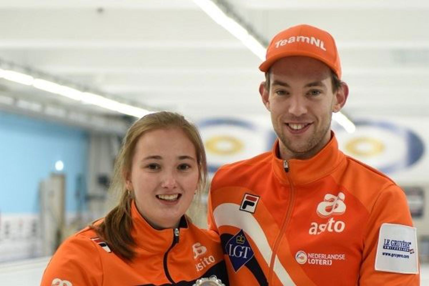 Curling Lisenka Bomas Wouter Gösgens.jpg